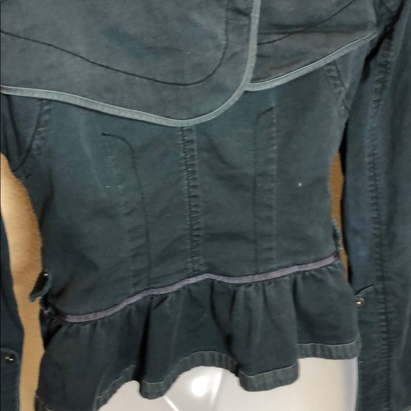 Blue cute ruffled womens coat. - Picture 6 of 8